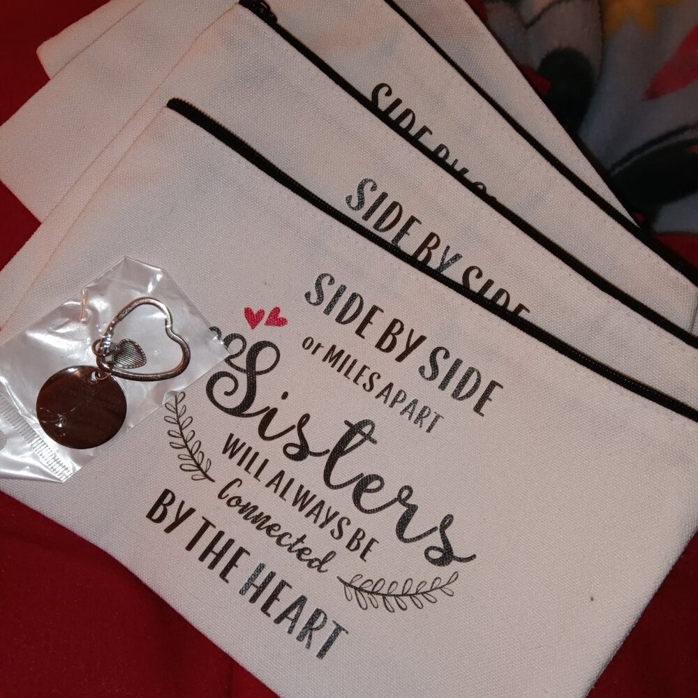 8pc gift set- makeup/ accessory bag w/ keyring